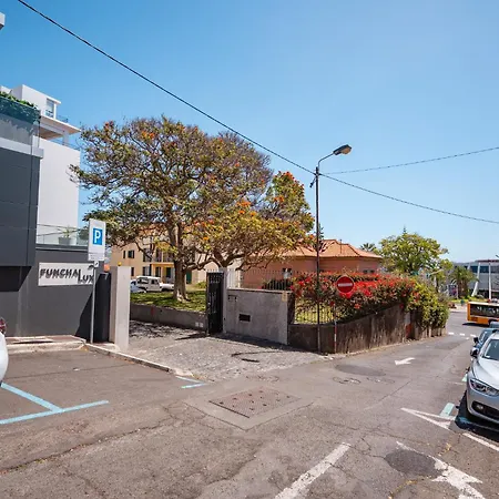 Апартаменты Jasmineiro Mar - Ocean View Фуншал